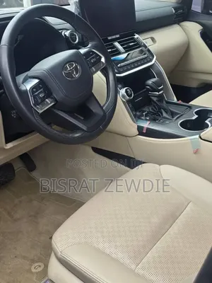 Toyota Land Cruiser 2025 Black