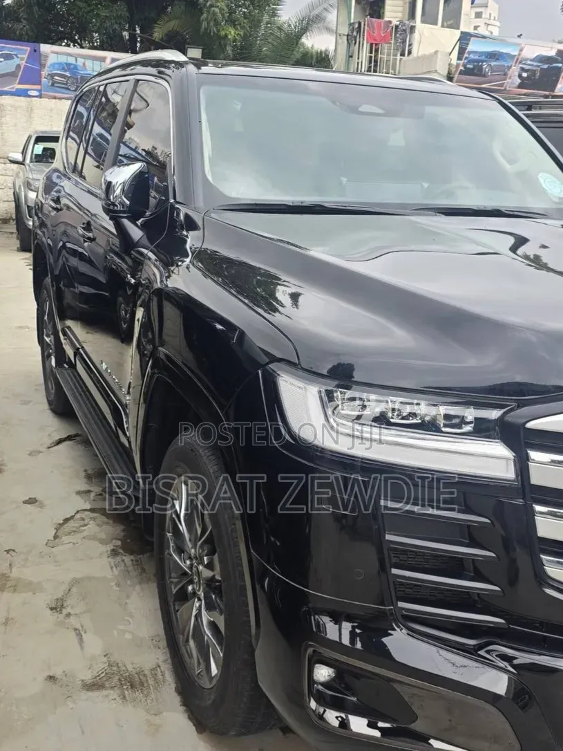 Toyota Land Cruiser 2025 Black