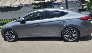 Hyundai Avante 2017 Gray