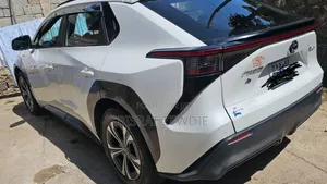 Toyota bZ4X 2023 White