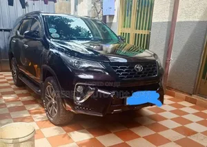 Toyota Fortuner 2.4 D RWD 2019