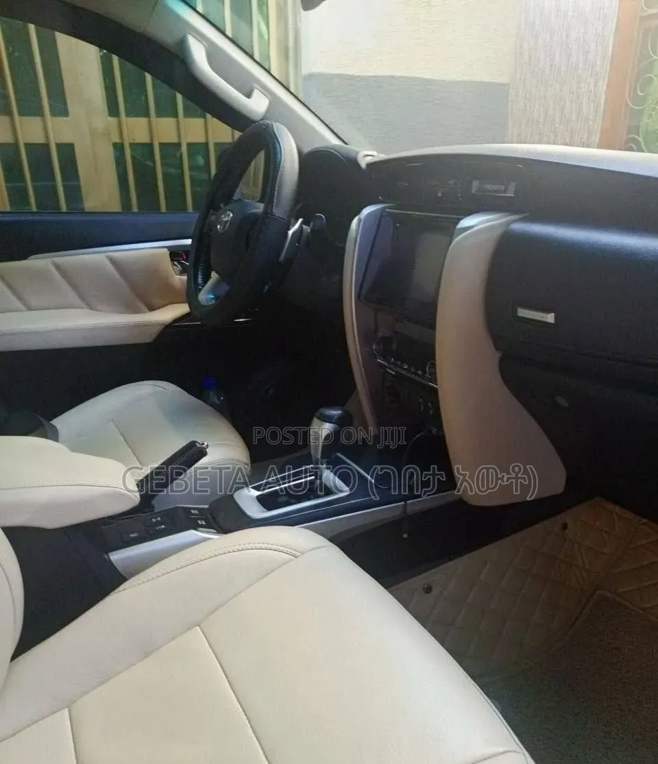 Toyota Fortuner 2.4 D RWD 2019