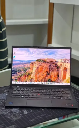 New Laptop Lenovo ThinkPad X1 Carbon 16GB Intel Core i7 SSD 512GB
