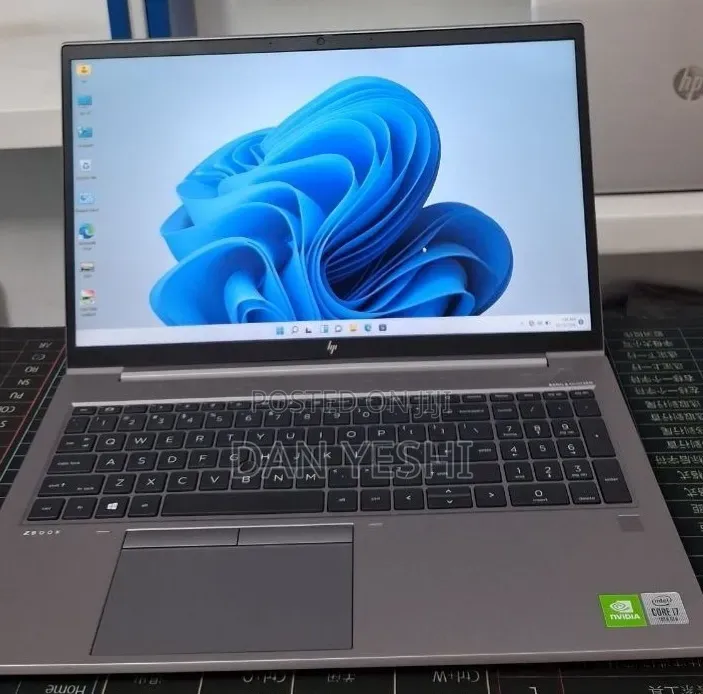 New Laptop HP ZBook 15 16GB Intel Core i7 SSD 512GB