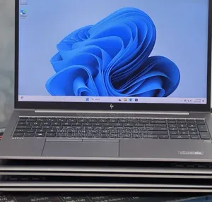 New Laptop HP 16GB Intel Core i5 SSD 512GB