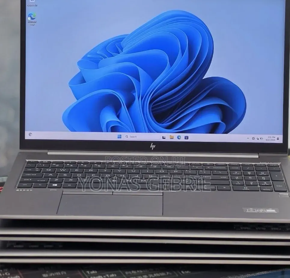 New Laptop HP 16GB Intel Core i5 SSD 512GB