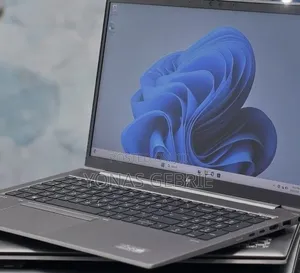 New Laptop HP 16GB Intel Core i5 SSD 512GB