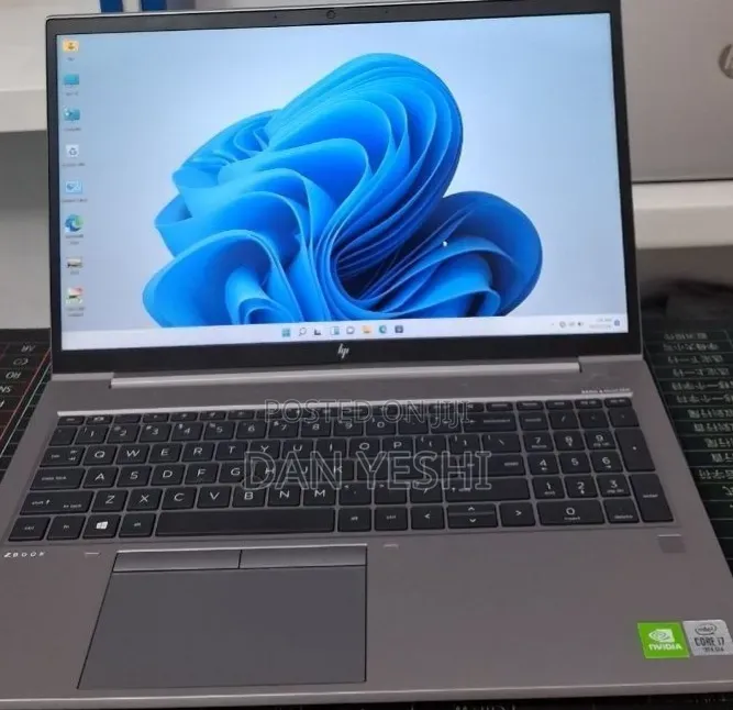 New Laptop HP ZBook 15 16GB Intel Core i7 SSD 512GB