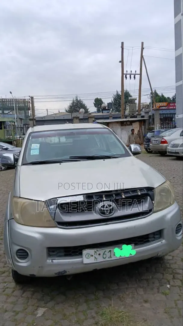 Toyota D4D Double Picup Rent