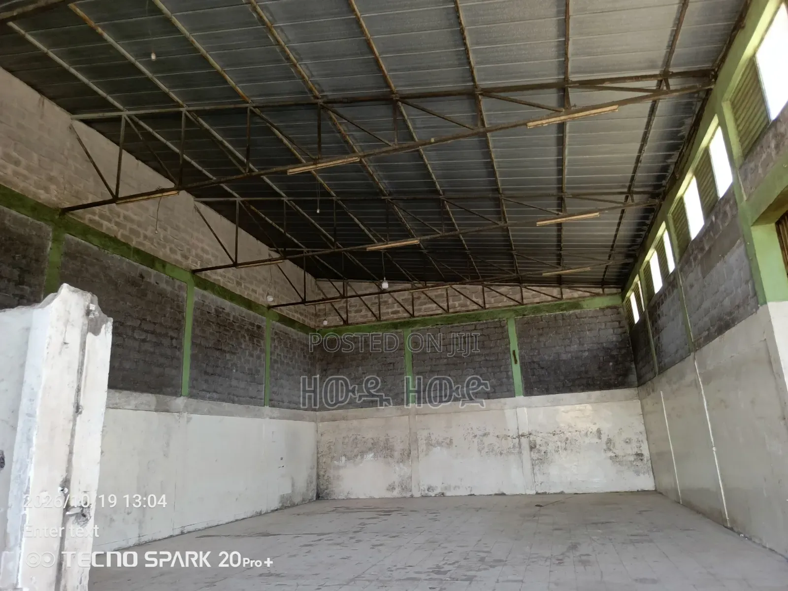 Asphalt-Surfaced Rental Warehouse