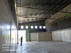 Asphalt-Surfaced Rental Warehouse