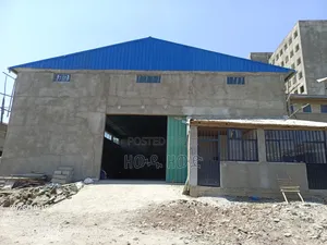 500-Square-Meter Warehouse for Rent