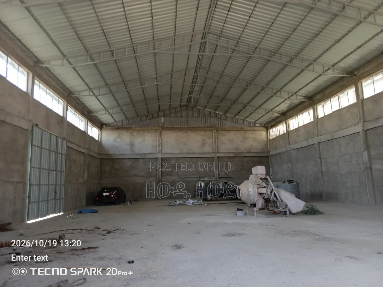 500-Square-Meter Warehouse for Rent