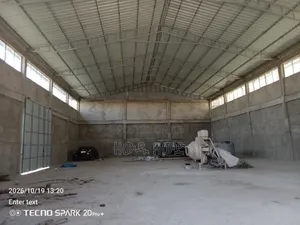 500-Square-Meter Warehouse for Rent