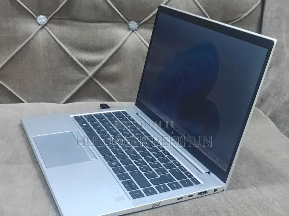 New Laptop HP EliteBook 840 G8 16GB Intel Core i7 SSD 512GB