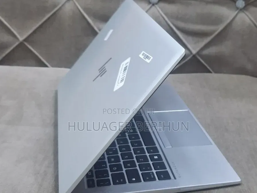 New Laptop HP EliteBook 840 G8 16GB Intel Core i7 SSD 512GB