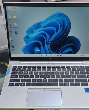 New Laptop HP EliteBook 840 G8 16GB Intel Core i5 SSD 512GB