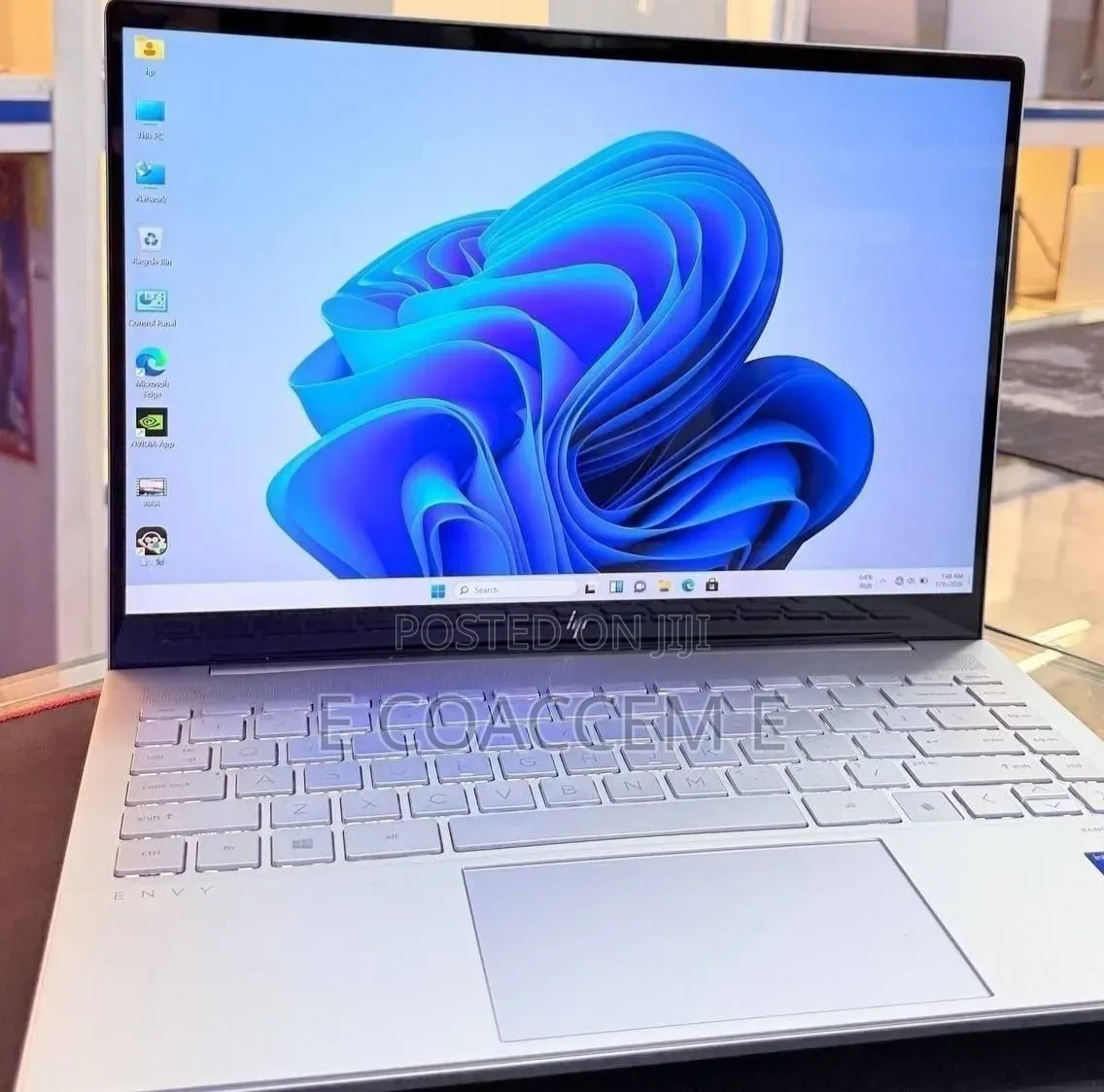 New Laptop HP Envy x360 15-cp0013nr 16GB Intel Core i7 SSD 512GB