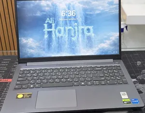 New Laptop Lenovo LOQ 15AHP10 12GB Intel Core i5 SSD 512GB