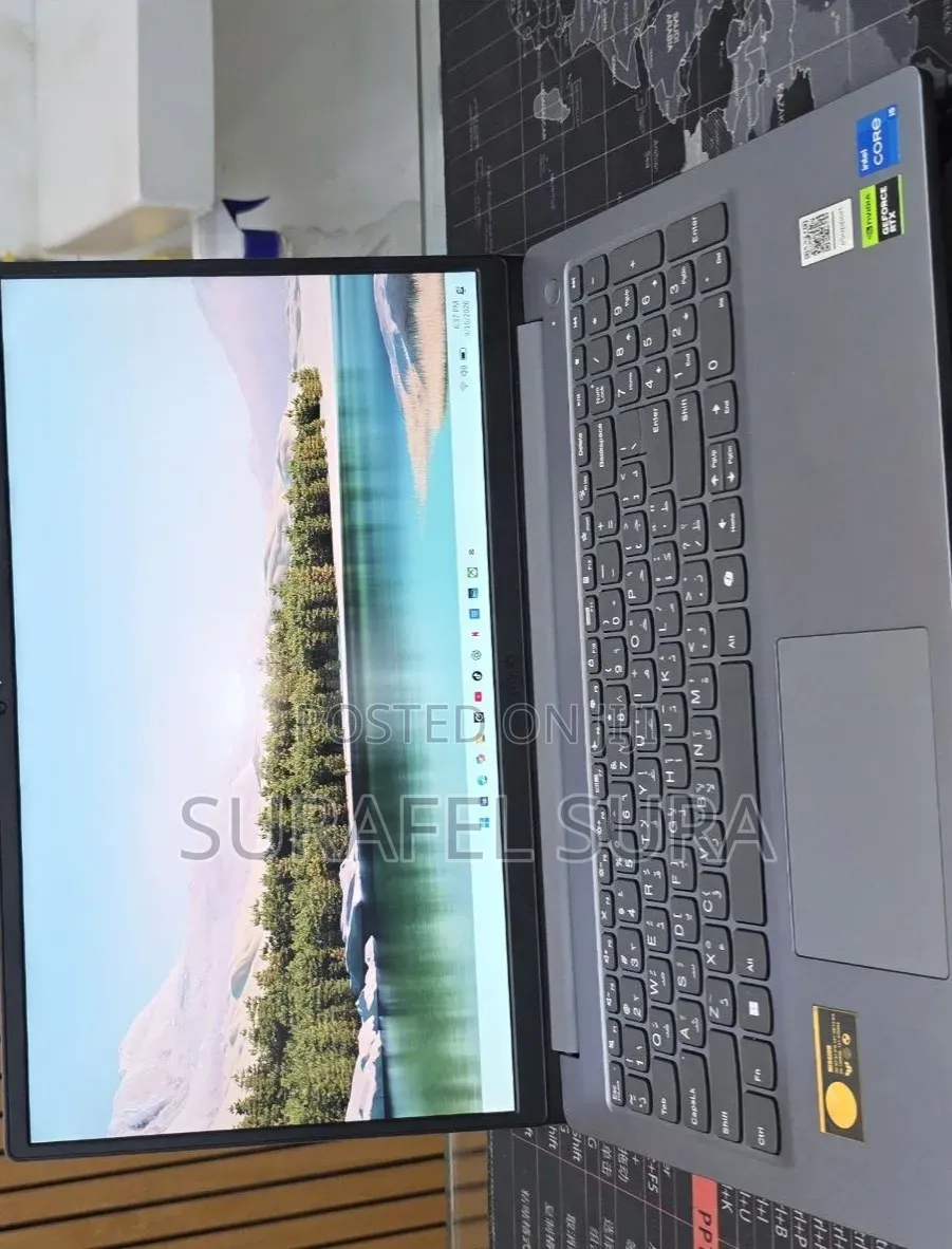 New Laptop Lenovo LOQ 15AHP10 12GB Intel Core i5 SSD 512GB