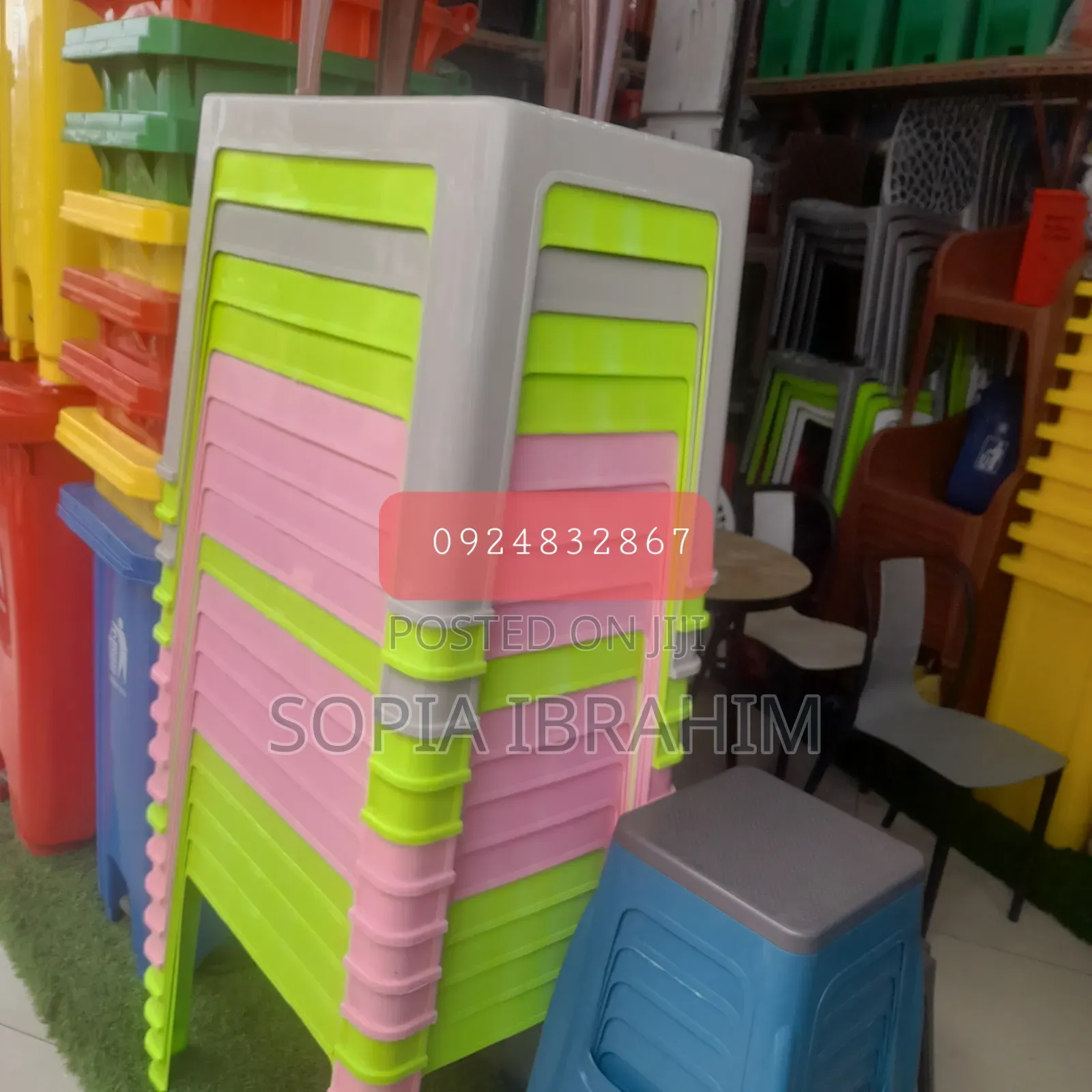 Plastic Chire