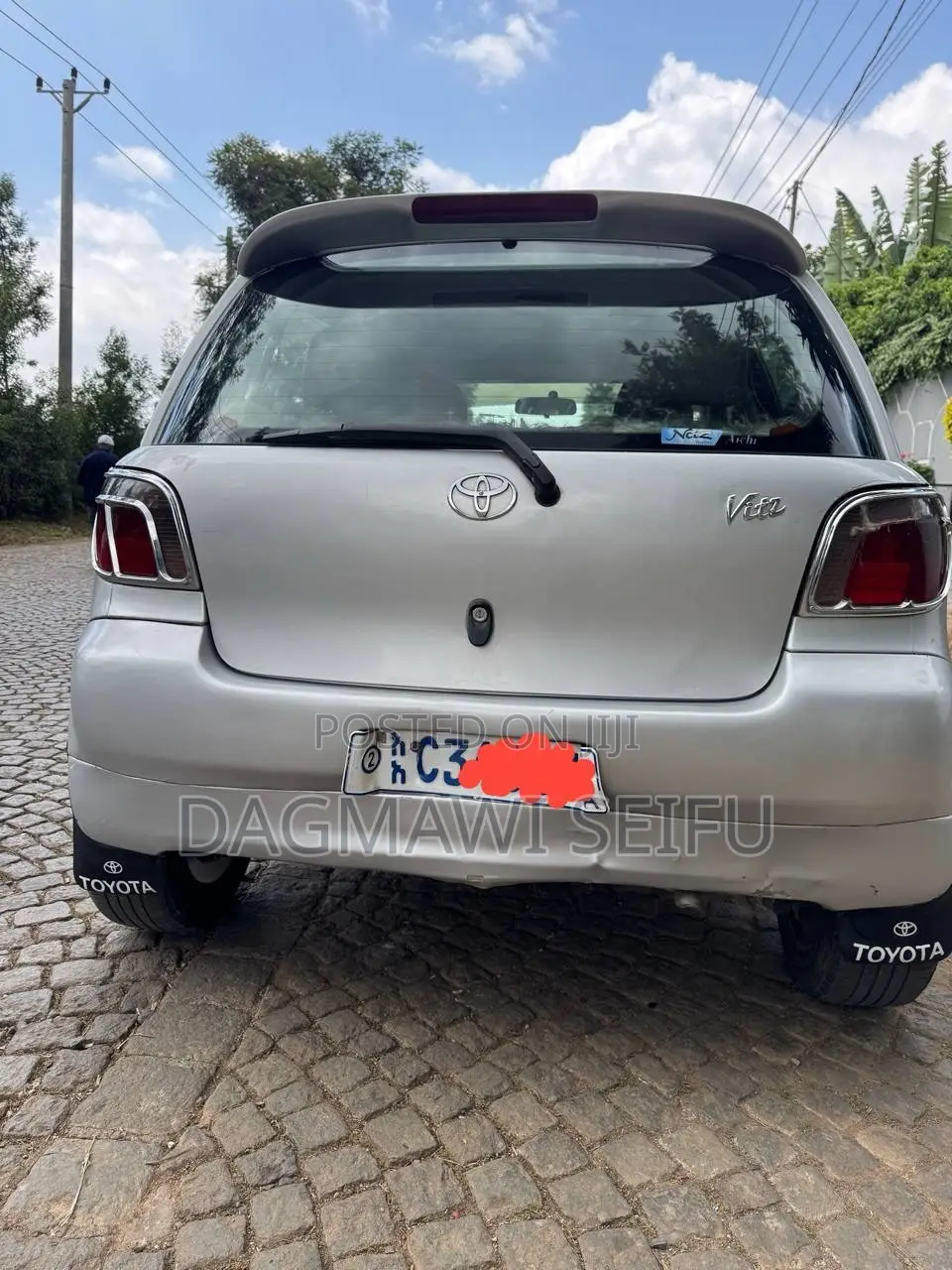 Toyota Vitz 2001 Silver