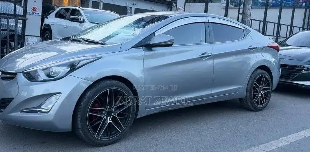 Hyundai Avante 2015