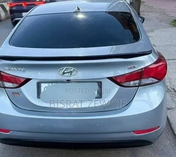 Hyundai Avante 2015