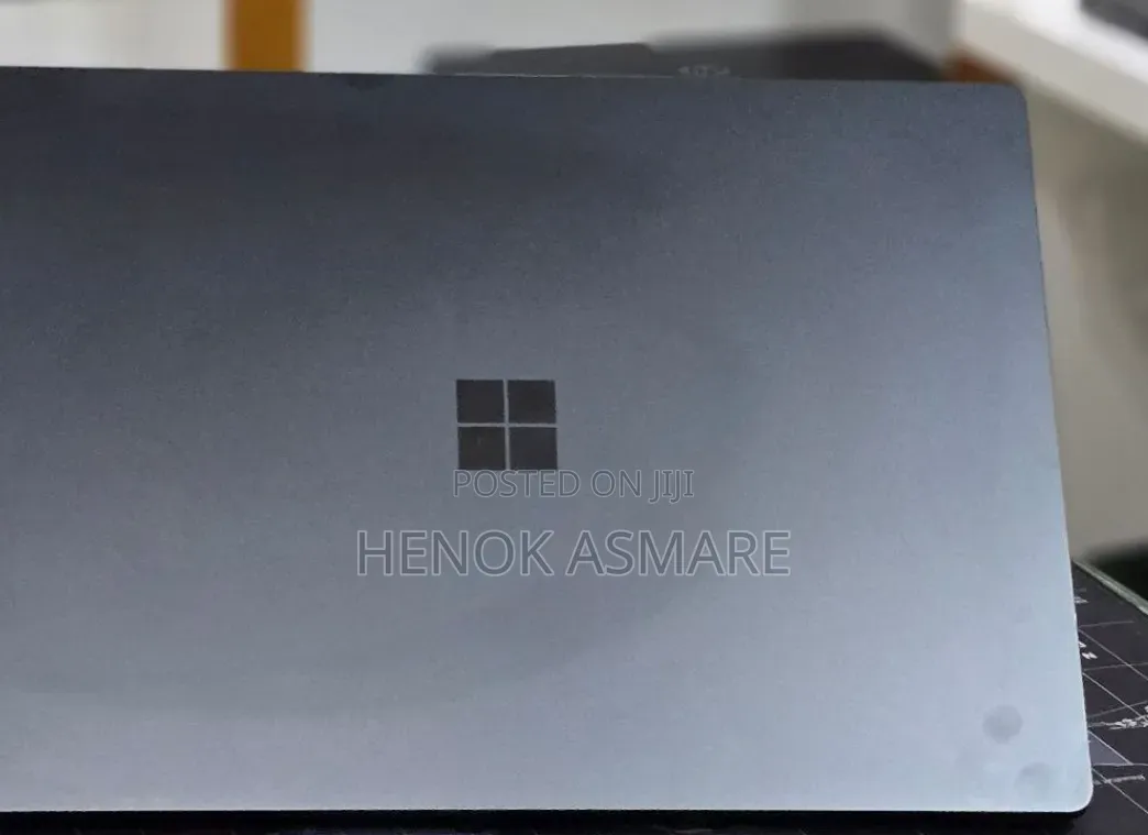 New Laptop Microsoft Surface 32GB Intel Core i5 SSD 1T