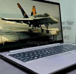 New Laptop HP ZBook Firefly G8 16GB Intel Core i5 SSD 512GB