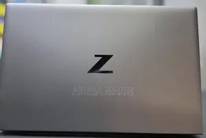 New Laptop HP ZBook Firefly G8 16GB Intel Core i5 SSD 512GB