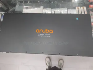 Original Aruba HPE Switch 24 48 Port (Cisco 9200 Equivalent)