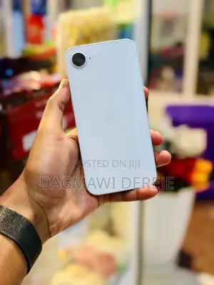 New Apple iPhone 16e 128 GB White