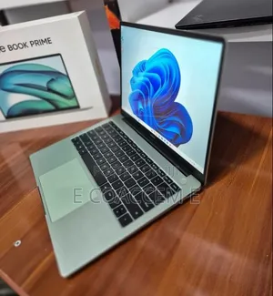 New Laptop 16GB Intel Core i5 SSD 512GB