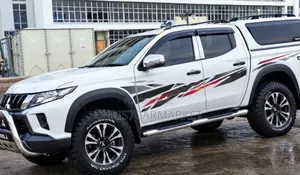 Mitsubishi L200 Double Cab 2.4 181hp 4WD 2018 White