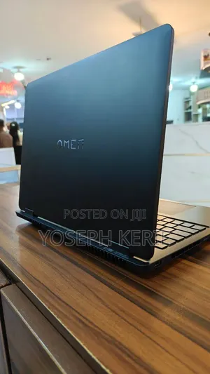 New Laptop HP Omen Max 16 32GB AMD Ryzen 9 SSD 1T
