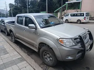 Toyota Hilux 2.5 D-4D 2008 Silver