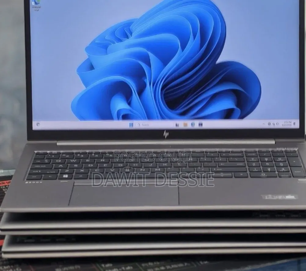 New Laptop HP 16GB Intel Core i5 SSD 512GB