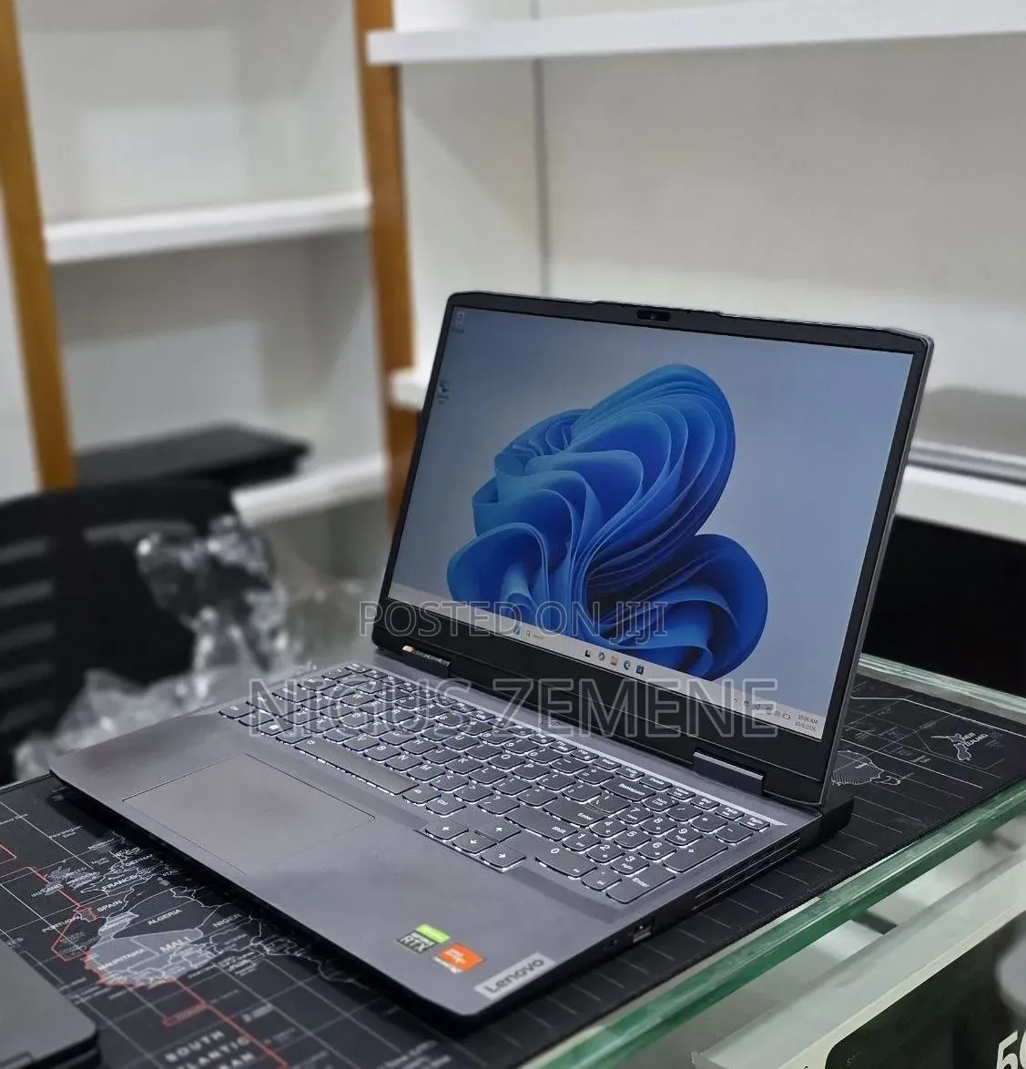 New Laptop Lenovo LOQ 15AHP10 16GB AMD Ryzen 7 SSD 512GB