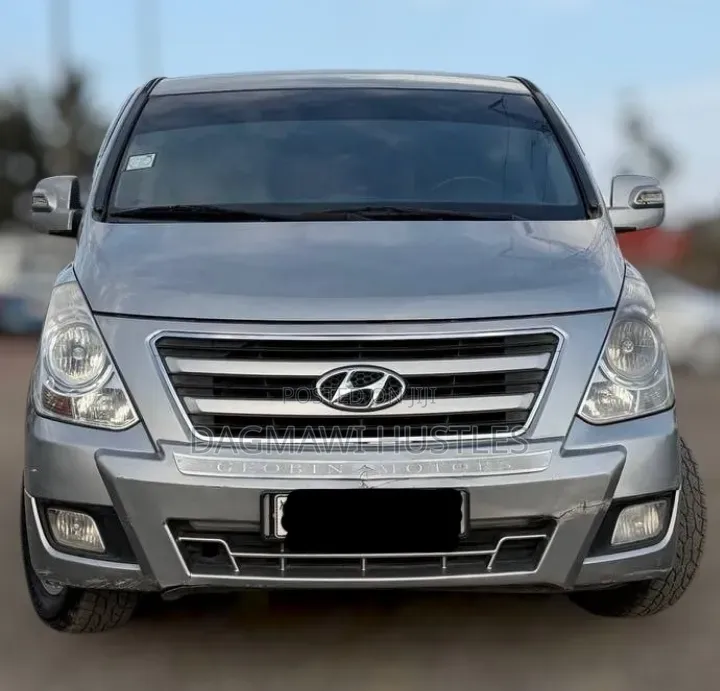 Hyundai Starex 2017 Silver