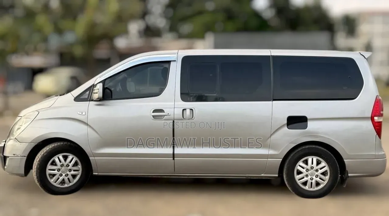 Hyundai Starex 2017 Silver