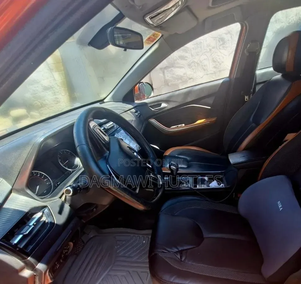 Chery Tiggo 2 2022 Orange