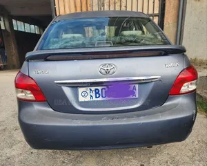 Toyota Yaris 2012 Gray