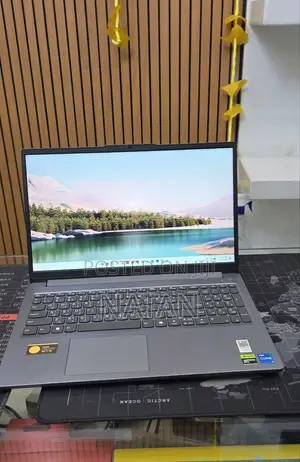 New Laptop Lenovo LOQ 15ARP9 12GB Intel Core i5 SSD 512GB