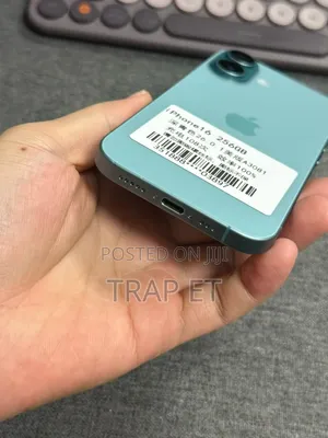 New Apple iPhone 16 256 GB Green