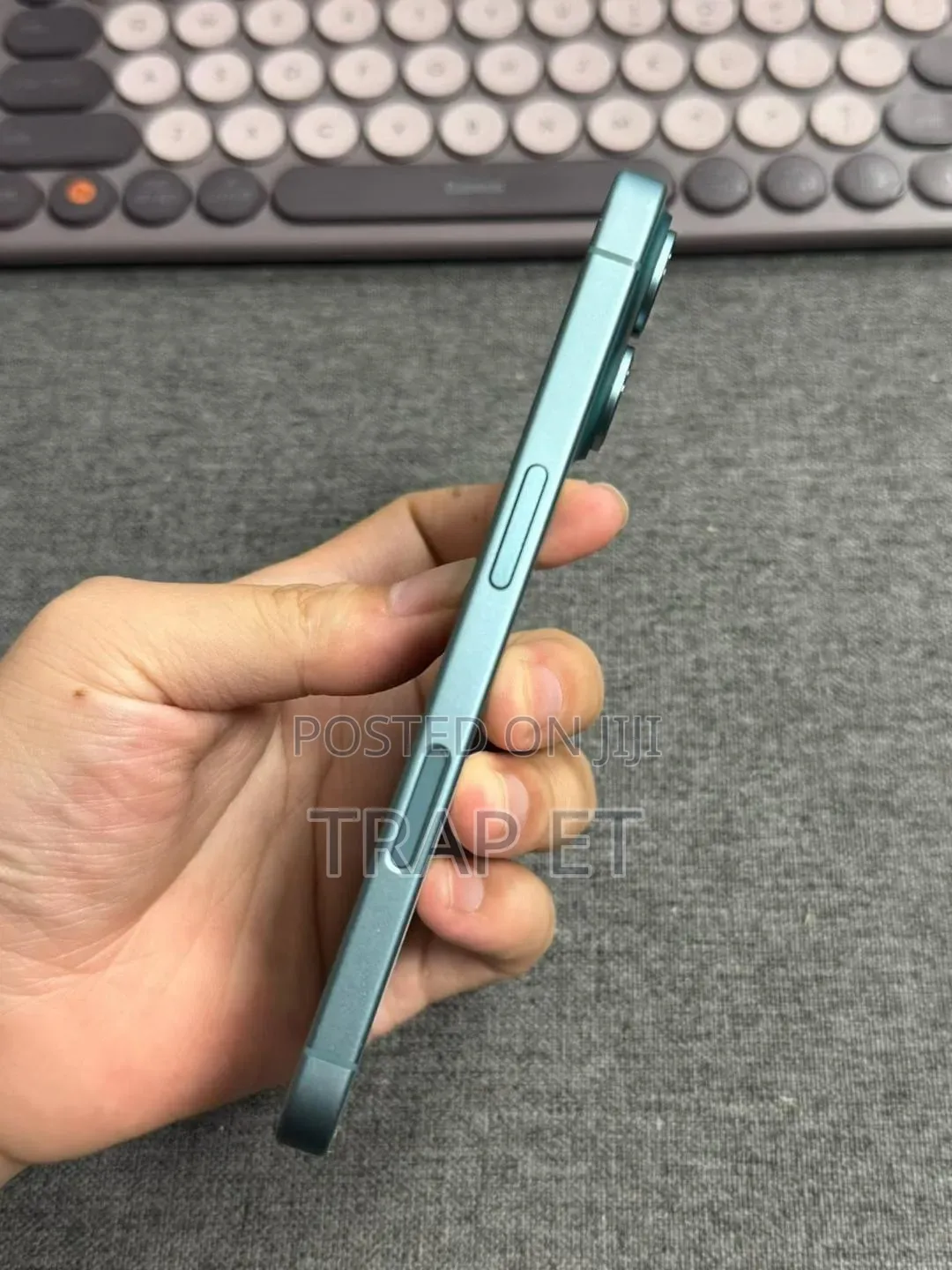 New Apple iPhone 16 256 GB Green