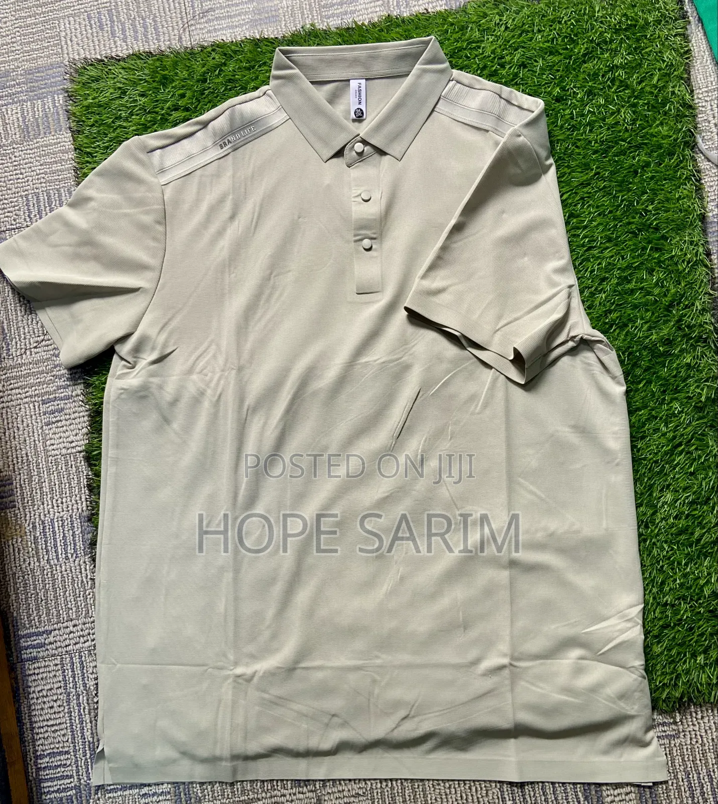 እጅግ ዘመናዊ (Emporio Armani) የወንድ ኮሌታ ቲሸርት