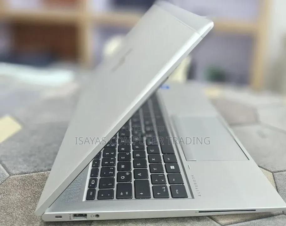 New Laptop HP EliteBook 850 G8 16GB Intel Core i5 SSD 512GB