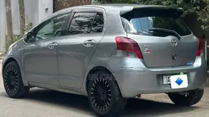 Toyota Yaris 2010 Gray