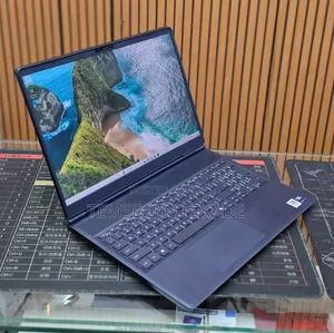 New Laptop Dell Alienware Aurora 16 16GB Intel Core Ultra 7 SSD 1T